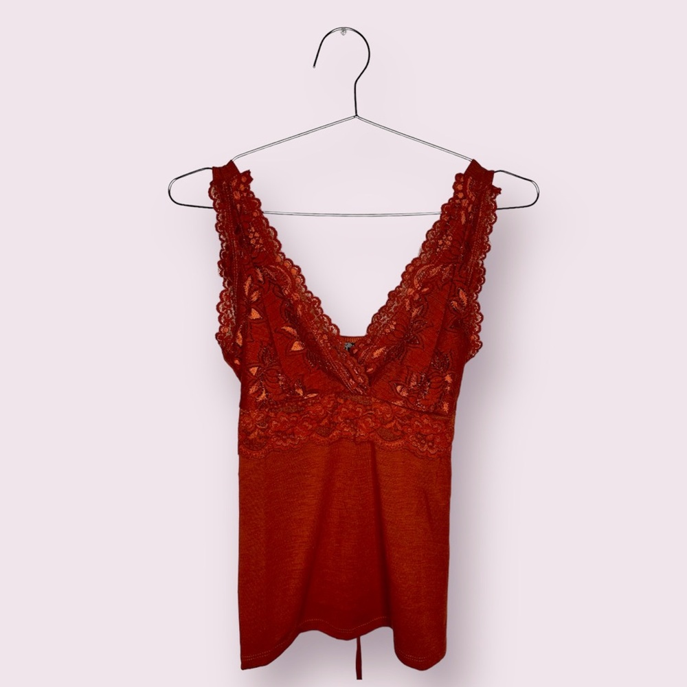 Y2K deadstock STYLES burnt orange lace bust cami